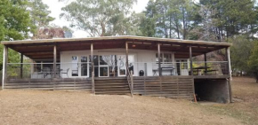 Отель Sunny Corner Lake Eildon  Эйлдон